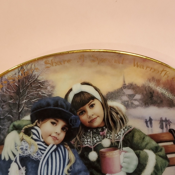 Xmas decor sisters 💕plate - Picture 2 of 4